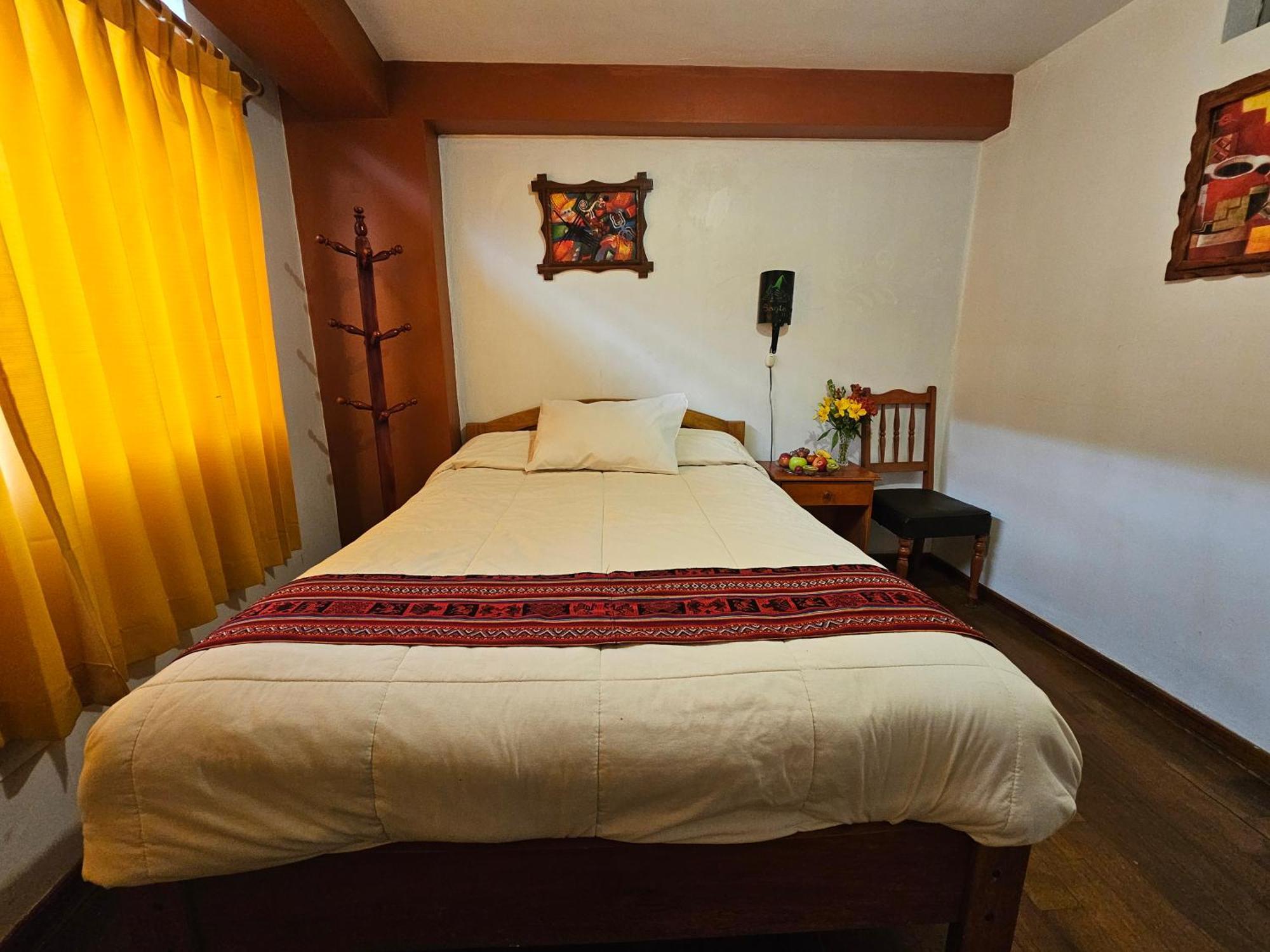Pensión Con Vista A La Ciudad Santa Ana Cuzco